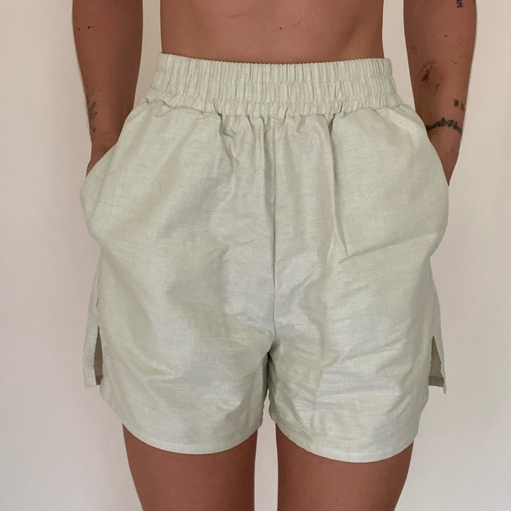 Djerf Avenue Breezy Shorts WORN ONCE